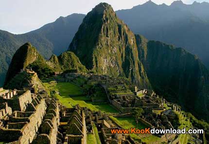 ماچو پیچو (به اسپانیایی machu picchu) به معنی قلهٔ قدیمی از آثار دورهٔ اینکاها